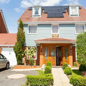 Guest house Benjamin, Yiewsley