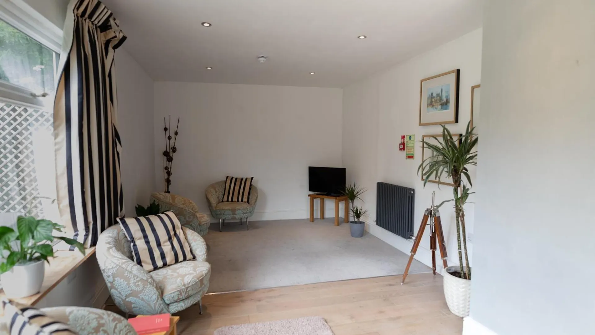 Ebs Hostel London Catford